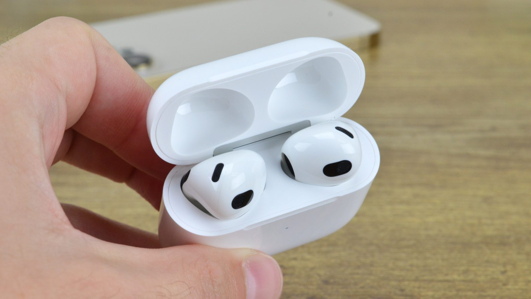 Apple releases AirPods firmware update for almost all models