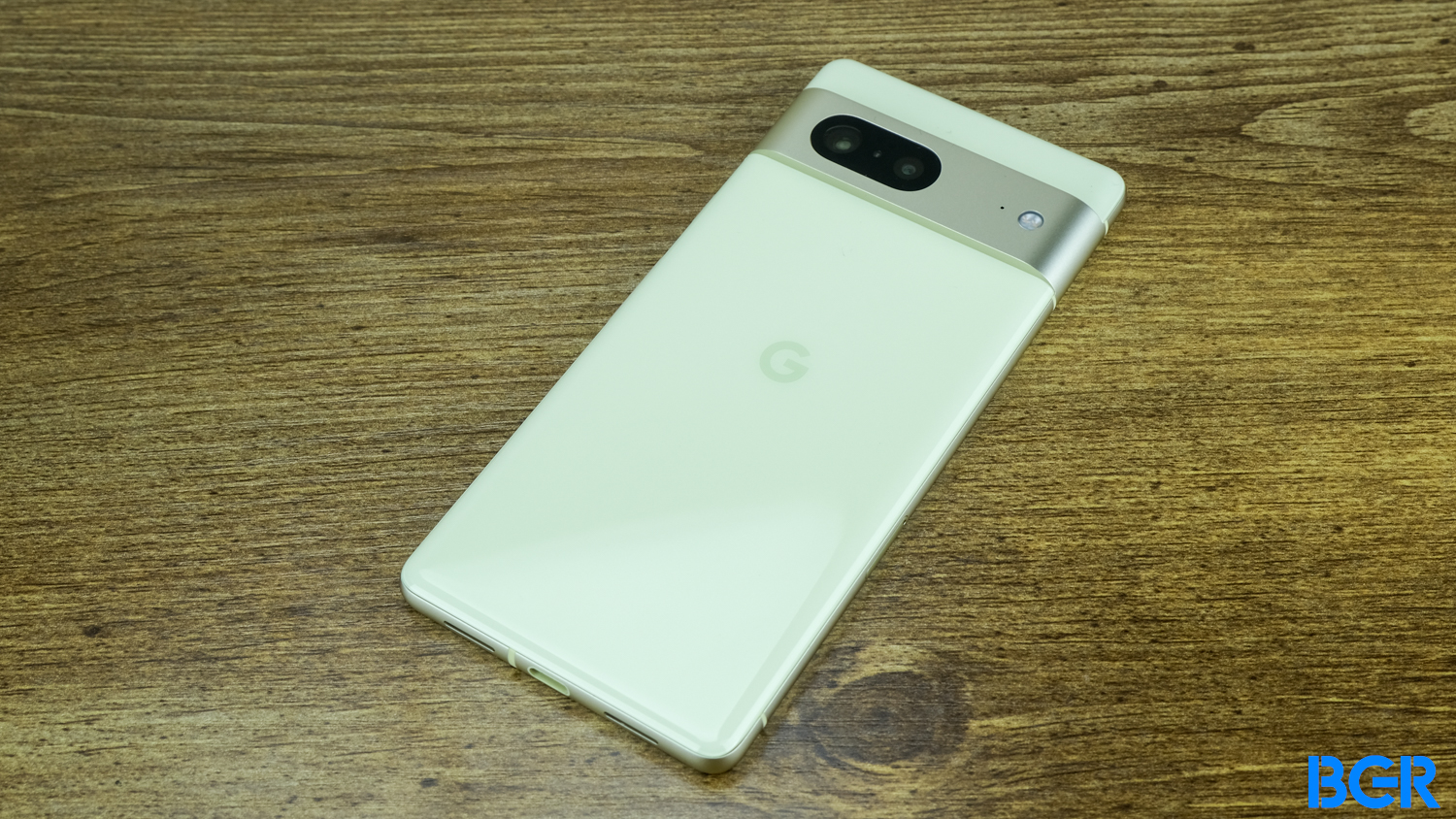 Google now sells refurbished Pixel 6 and 7 phones at major discounts